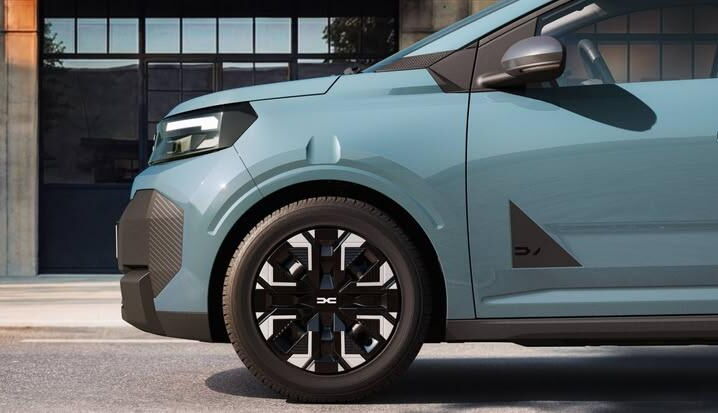 Blog: Elektroauto za cenu spaľováku? Porovnali sme Daciu Spring a BYD Dolphin