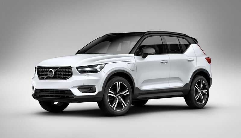 Blog: Zvolávačka Volvo XC40 pre riziko požiaru sa týka aj Slovenska. Na čo si dať pozor pred kúpou a financovaním?